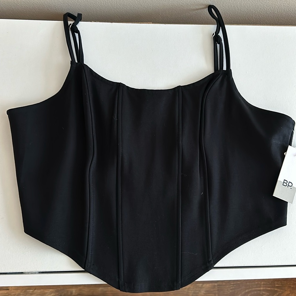 NWT BP. Structured Crop top w/zip up back - Size XL